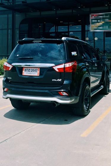 Isuzu MU-X 2019 1.9 The Iconic Utility-car ดีเซล ไม่ติดแก๊ส เกียร์อัตโนมัติ ดำ รูปที่ 2