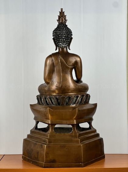 พระบูชาศิลปะล้านช้างลาว ฐานสูง เนื้อสัมฤทธิ์ หน้าตักกว้าง 9 นิ้ว ความสูง 27 นิ้ว รูปที่ 6