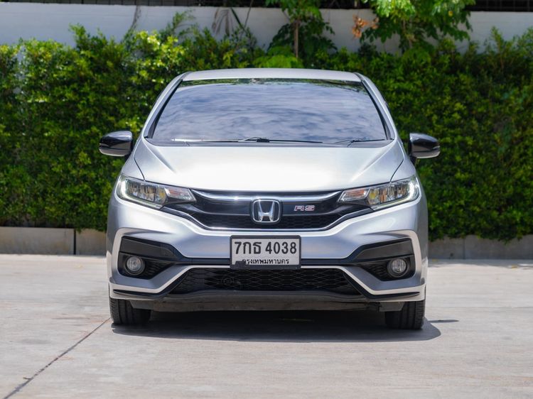 Honda Jazz 2018 1.5 RS i-VTEC Sedan เบนซิน ไม่ติดแก๊ส เกียร์อัตโนมัติ บรอนซ์เงิน รูปที่ 2