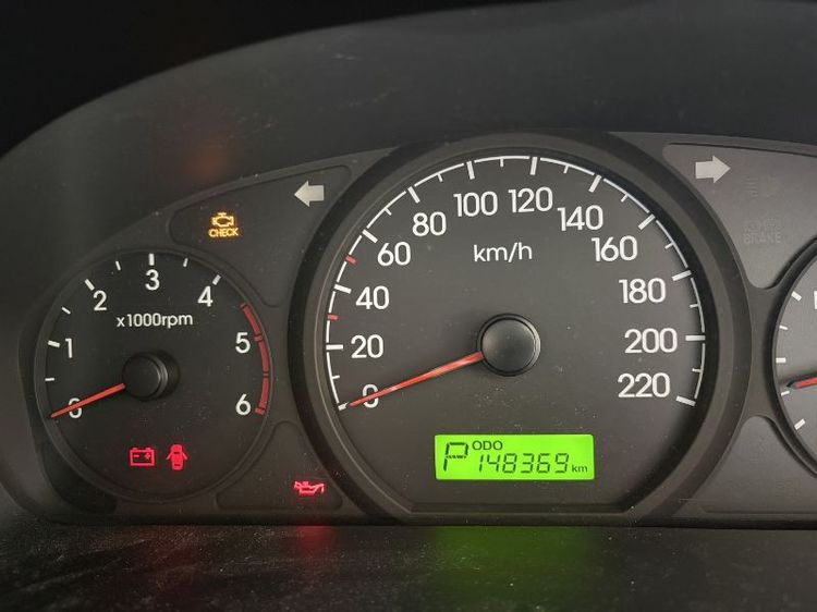 Hyundai H-1  2010 2.5 Maesto Deluxe Van ดีเซล ไม่ติดแก๊ส เกียร์อัตโนมัติ บรอนซ์เงิน รูปที่ 2