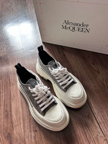 Alexander Mcqueen รองเท้าผ้าใบหนัง รุ่น Tread Slik size 39