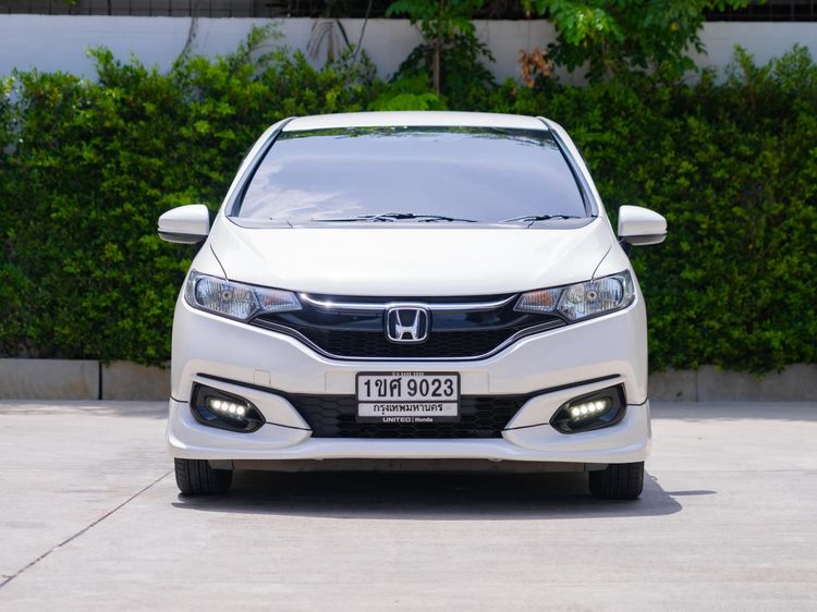 Honda Jazz 2021 1.5 V Plus i-VTEC Sedan เบนซิน ไม่ติดแก๊ส เกียร์อัตโนมัติ ขาว รูปที่ 2