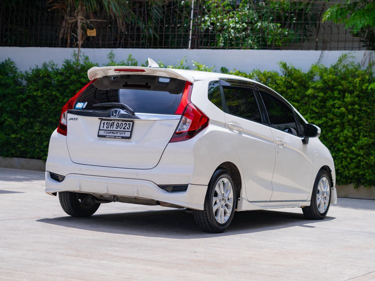 Honda Jazz 2021 1.5 V Plus i-VTEC Sedan เบนซิน ไม่ติดแก๊ส เกียร์อัตโนมัติ ขาว รูปที่ 4
