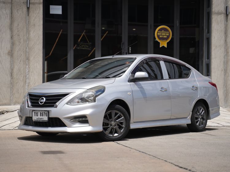 รถ Nissan Almera 1.2 E Sportech สี บรอนซ์เงิน