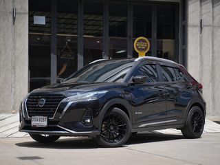 Nissan Kicks 1.2  VL SUV สีดำ