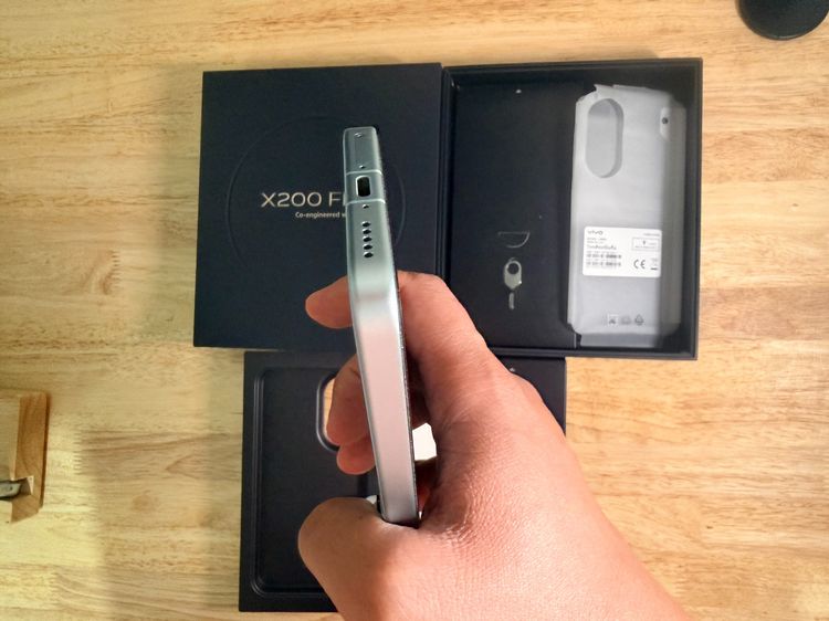 Vivo X200 FE 12-512GB สีฟ้า สวยครบกล่อง รูปที่ 10
