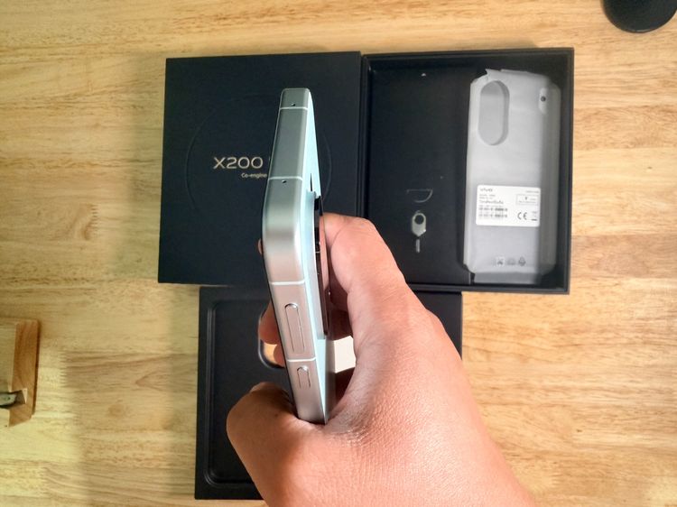 Vivo X200 FE 12-512GB สีฟ้า สวยครบกล่อง รูปที่ 11