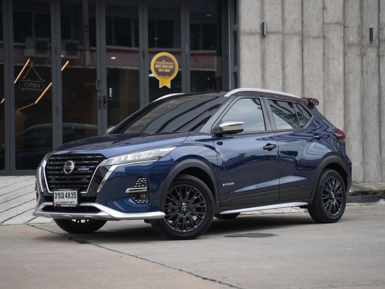รถ Nissan Kicks 1.2 Autech สี น้ำเงิน