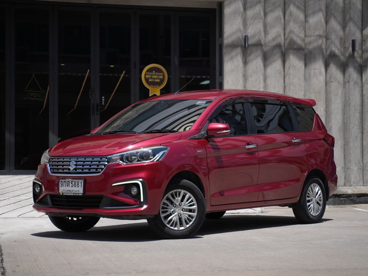รถ Suzuki Ertiga 1.5 GX สี แดง