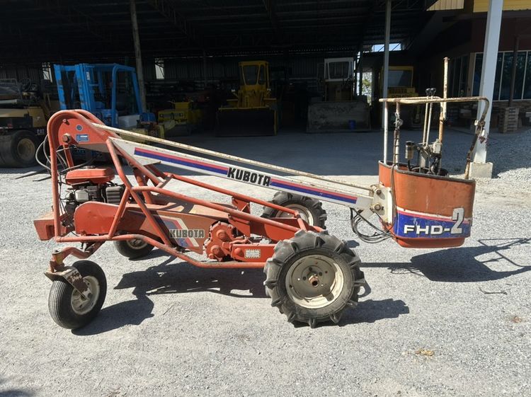 รถกระเช้า KUBOTA รุ่น FHD-2 ความสูง 2.5 เมตร เก่านอกนำเข้า