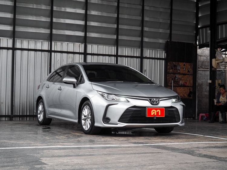 Toyota Altis 2022 1.6 G Sedan เบนซิน ไม่ติดแก๊ส เกียร์อัตโนมัติ บรอนซ์เงิน รูปที่ 2