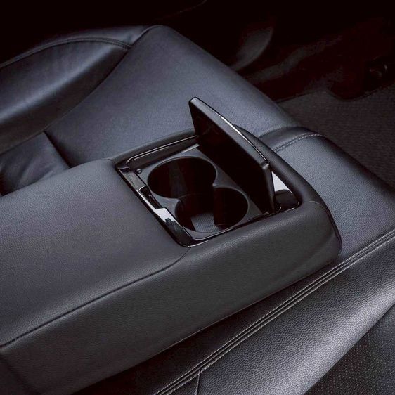 Honda Accord 2018 2.0 E Sedan เบนซิน ขาว รูปที่ 2