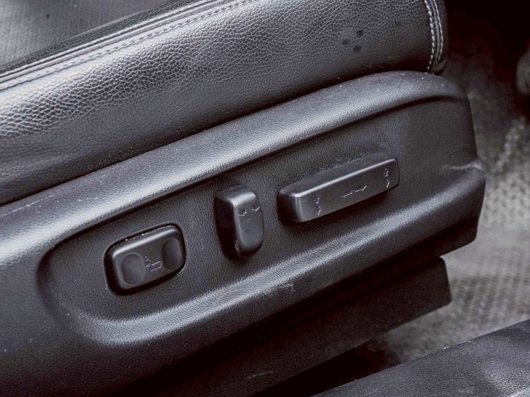 Honda Accord 2018 2.0 E Sedan เบนซิน ขาว รูปที่ 3