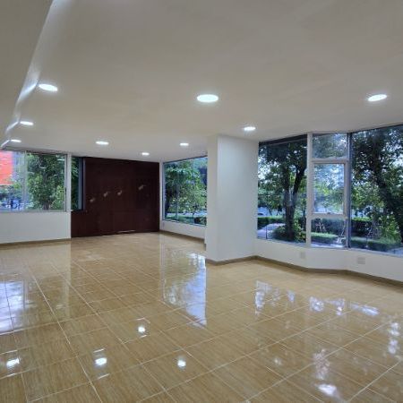 ขายคอนโดมิเนียม รัชวิภาเพลส 3 ห้องรวมเป็นห้องใหญ่​ 1​ ห้อง​ 1​ ห้องน้ำ​ เนื้อที่รวม 83 ตารางเมตร เท่ากับขนาดห้อง​ Presidential Suite​ ในราคาเพียง​ 3.9 ล้านบาท
