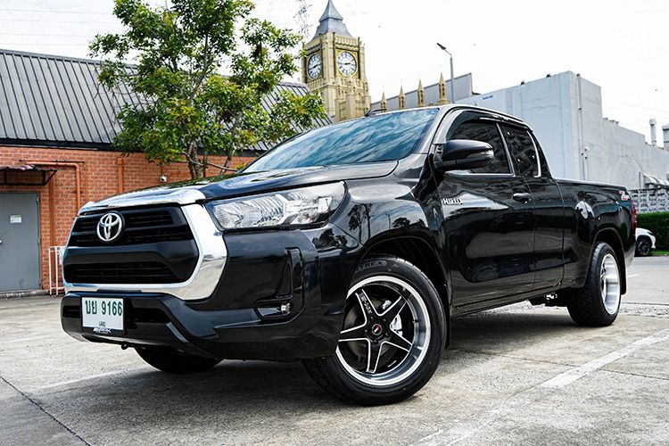รถ Toyota Hilux Revo Smart Cab 2.4 Entry Z Edition สี ดำ