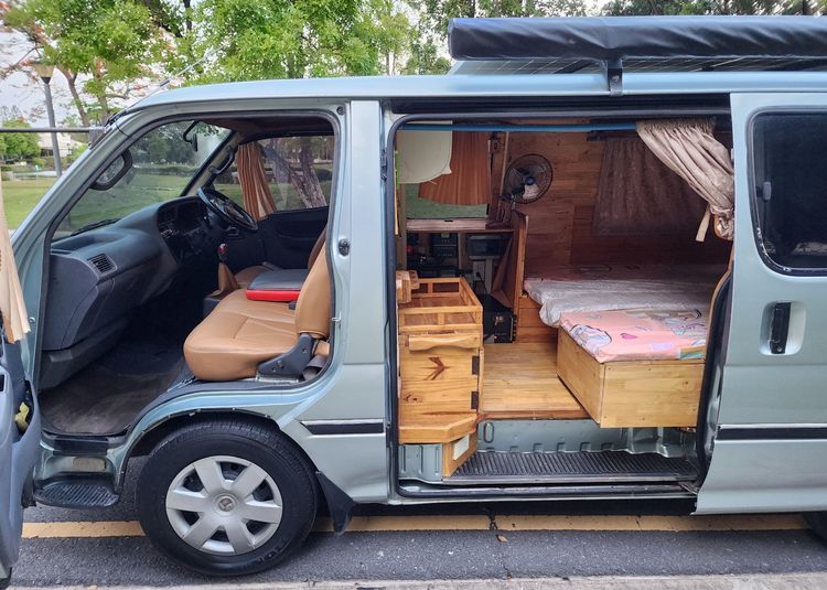 Toyota Hiace 1996 2.5 GL Van ดีเซล เกียร์ธรรมดา เทา รูปที่ 4