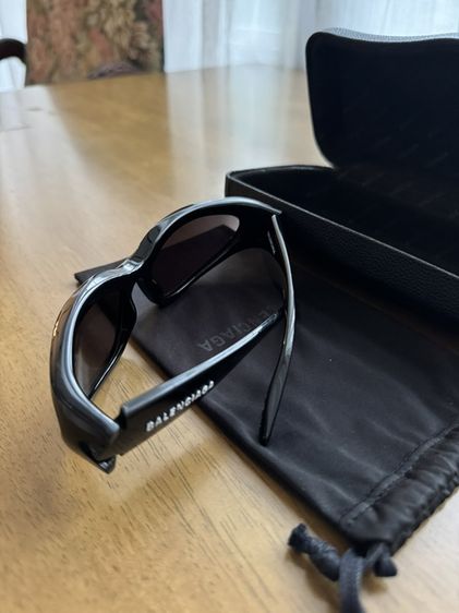 Balenciaga รุ่น Swift Oval รหัสรุ่น BB0157S สี001 รูปที่ 2