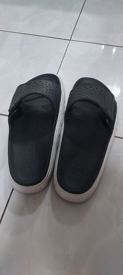 Skechers รองเท้าแตะแบบมีหูและแบบสวม หนัง PU UK 5.5 | EU 38 2/3 | US 7 ดำ รองเท้าสวมลำลอง
