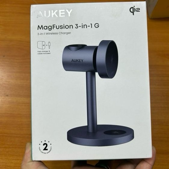 Aukey Magfusion 3 in 1 G อุปกรณ์ชาร์จมือถือและนาฬิกา