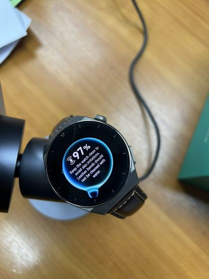Aukey Magfusion 3 in 1 G อุปกรณ์ชาร์จมือถือและนาฬิกา รูปที่ 8