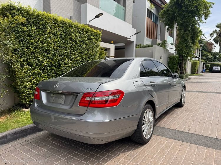 Mercedes-Benz E-Class 2011 W212 Sedan เบนซิน ไม่ติดแก๊ส เกียร์อัตโนมัติ เทา