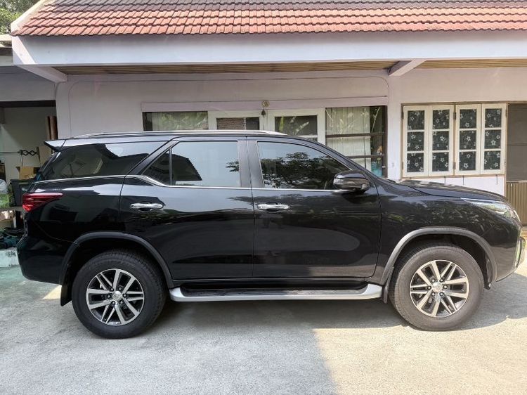 Toyota Fortuner 2017 2.7 V 4WD เบนซิน เกียร์อัตโนมัติ ดำ รูปที่ 3