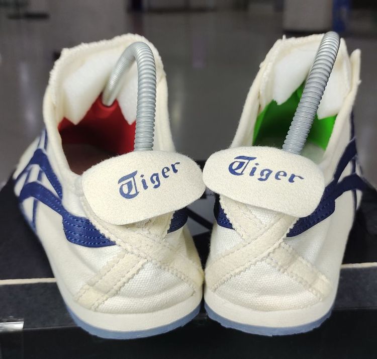 รองเท้า💥Onitsuka Tiger💥ของแท้‼️รุ่นใหม่💥ใช้น้อย..สวยๆ เดิมๆ  สภาพดี💥ไซร์ 42 รูปที่ 9