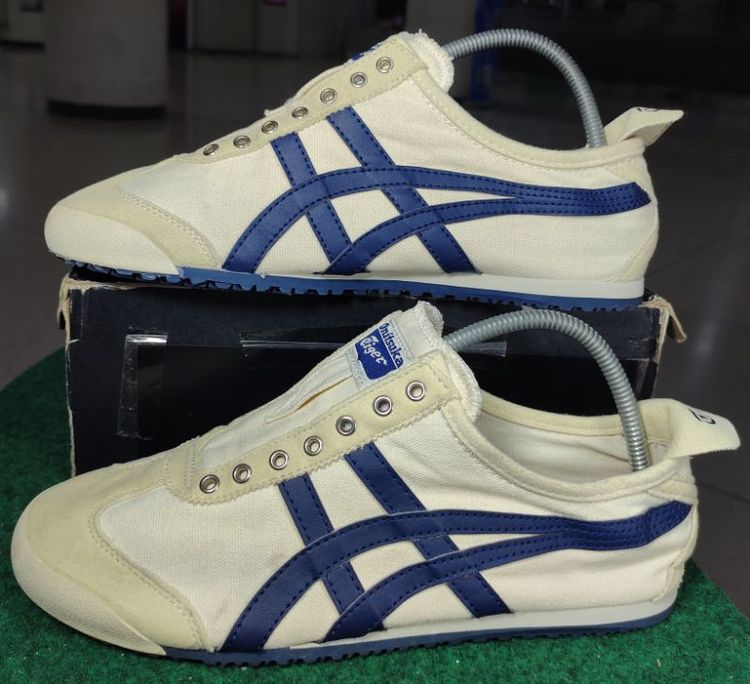 รองเท้า💥Onitsuka Tiger💥ของแท้‼️รุ่นใหม่💥ใช้น้อย..สวยๆ เดิมๆ  สภาพดี💥ไซร์ 42 รูปที่ 10