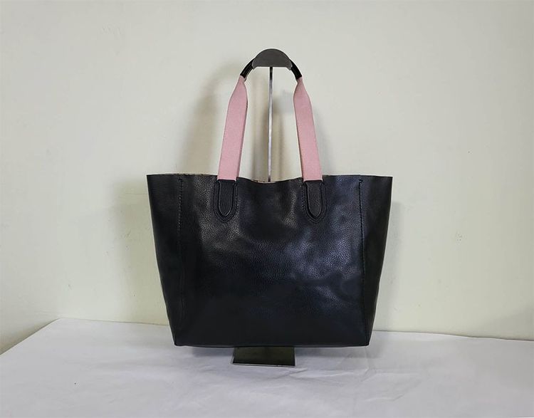 กระเป๋า Coach tote สีดำ แท้  รูปที่ 2