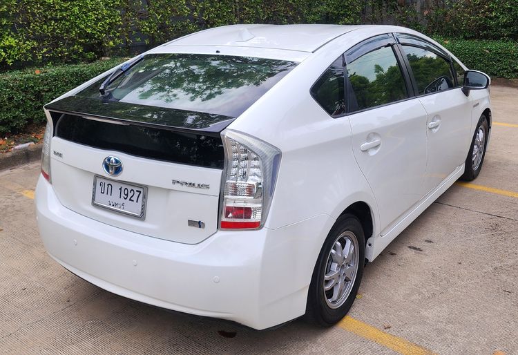 Toyota Prius 2011 1.8 Hybrid Top Grade Sedan เบนซิน เกียร์อัตโนมัติ ขาว รูปที่ 3