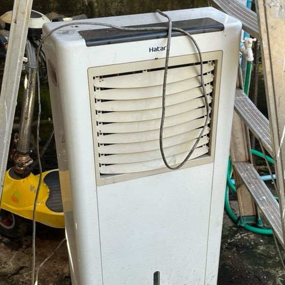 พัดลมไอเย็น Hatari รุ่น AC Classic จุถังน้ำ 8 ลิตร มีล้อ (แต่เครื่องพังไม่รู้เป็นไรไม่เคยซ่อม)