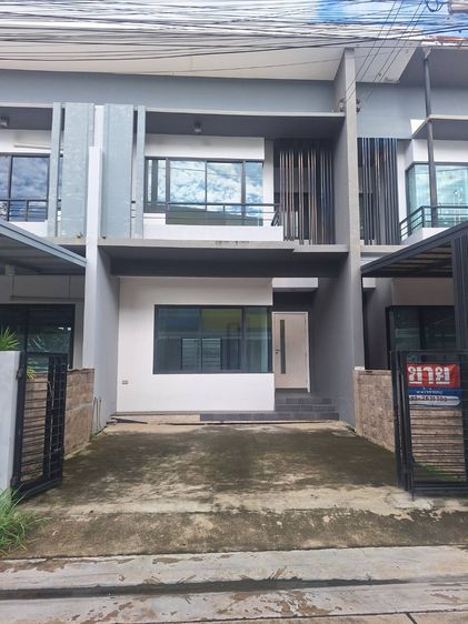 ขายทาวน์โฮม 2 ชั้น หมู่บ้านดิแอมเบียนซ์ พหลโยธิน - สายไหม 53