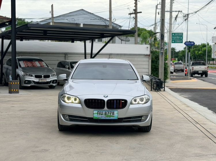 รถ BMW Series 5 520d สี เทา