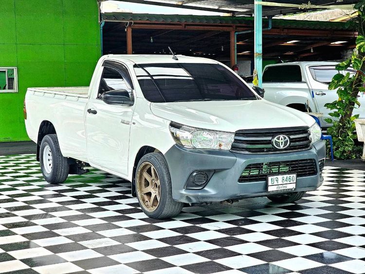 รถ Toyota Hilux Revo 2.4 J Plus สี ขาว