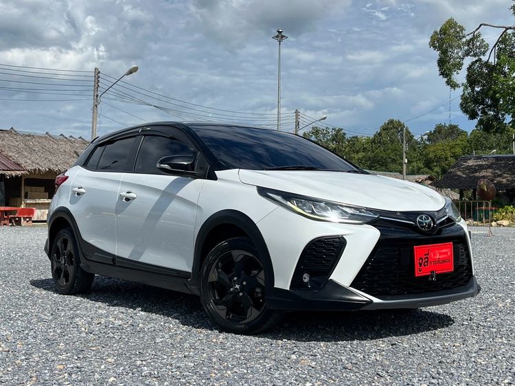 Toyota Yaris 2021 1.2 Sport Premium X Sedan เบนซิน ไม่ติดแก๊ส เกียร์อัตโนมัติ ขาว รูปที่ 1