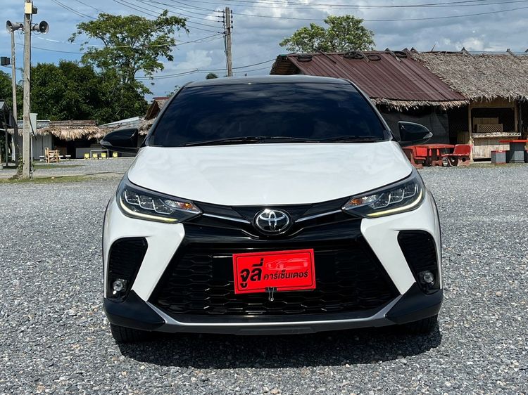 Toyota Yaris 2021 1.2 Sport Premium X Sedan เบนซิน ไม่ติดแก๊ส เกียร์อัตโนมัติ ขาว รูปที่ 3