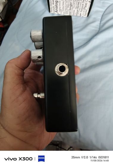 NUX Recto Distortion จากซีรีส์ Reissue เป็นเอฟเฟกต์กีตาร์แบบแอนะล็อกที่จำลองโทนเสียงแตกไฮเกน (High-Gain) อันเป็นเอกลักษณ์ของแอมป์หลอดสัญชาติอเมริกันชื่อดังในยุค 90 เ รูปที่ 4