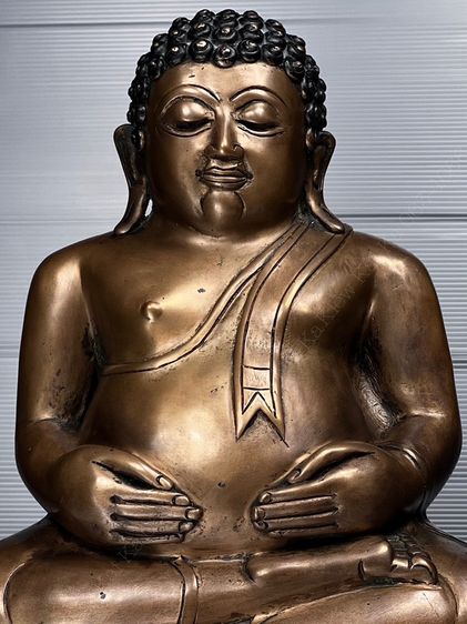พระบูชาสังขจายเชียงแสน ฐานสูง เนื้อสัมฤทธิ์ หน้าตัก 9 นิ้ว ความสูง 17 นิ้ว