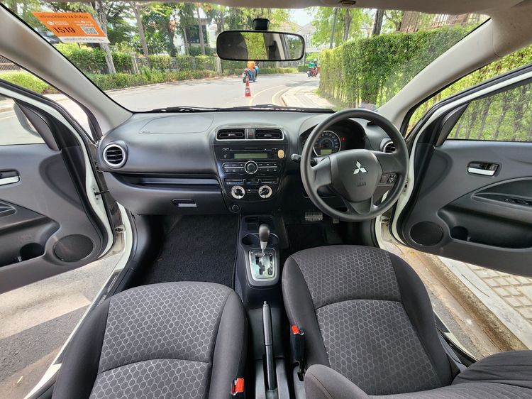 Mitsubishi Mirage 2013 1.2 GLS Limited Sedan เบนซิน เกียร์อัตโนมัติ ขาว รูปที่ 4