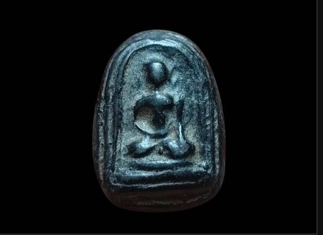 พระเนื้อผงใบลานเก่า หลังมีจารยันต์ ไม่ทราบที่ รูปที่ 3