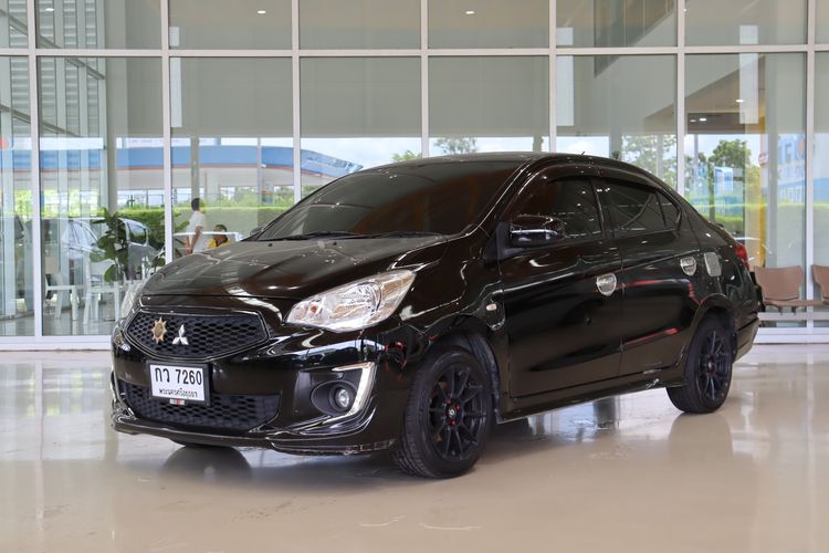 รถ Mitsubishi Attrage 1.2 GLX สี ดำ