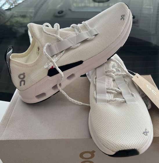 ขาย On Cloud Easy size 42.5/270-275cm ของใหม่ ของแท้ 100% เบา ใส่สบาย