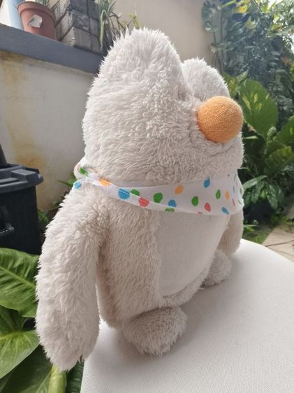 ตุ๊กตา Fuwarii ญี่ปุ่นแท้ หน้าสไมล์จมูกส้ม ใส่ผ้าพันคอลายจุด 28 ซม. | AOMY select รูปที่ 3