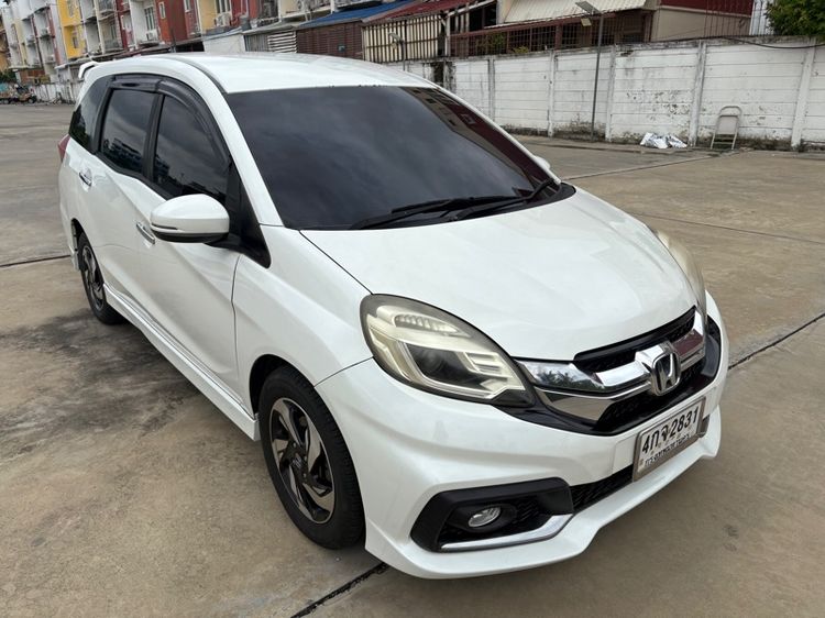 รถ Honda Mobilio 1.5 RS สี ขาว
