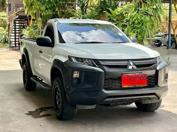 Mitsubishi Triton 2022 2.4 GL 4WD Pickup ดีเซล ไม่ติดแก๊ส เกียร์ธรรมดา ขาว รูปที่ 3