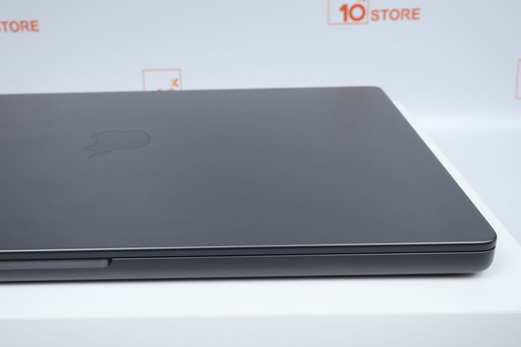 MacBook Pro M5 Max 16" 48.2TB  รูปที่ 5