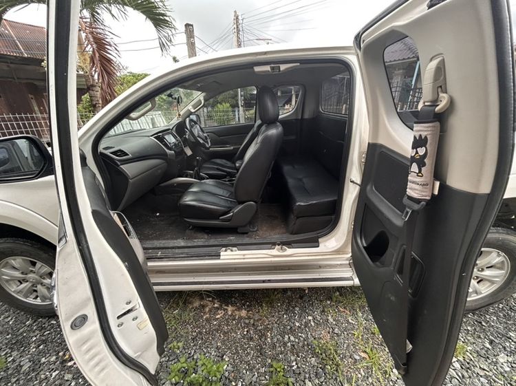 Mitsubishi Triton 2018 2.4 Plus Pickup ดีเซล เกียร์ธรรมดา ขาว