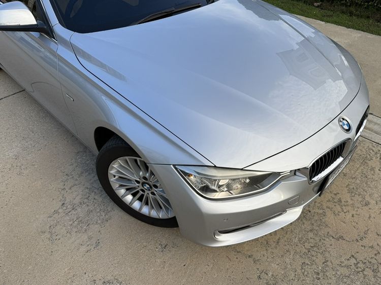 BMW Series 3 2013 320d Sedan ดีเซล ไม่ติดแก๊ส เกียร์อัตโนมัติ บรอนซ์เงิน รูปที่ 2