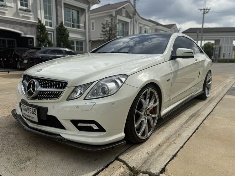 Mercedes-Benz E-Class 2011 E200 CGI Sedan เบนซิน ไม่ติดแก๊ส เกียร์อัตโนมัติ ขาว รูปที่ 3