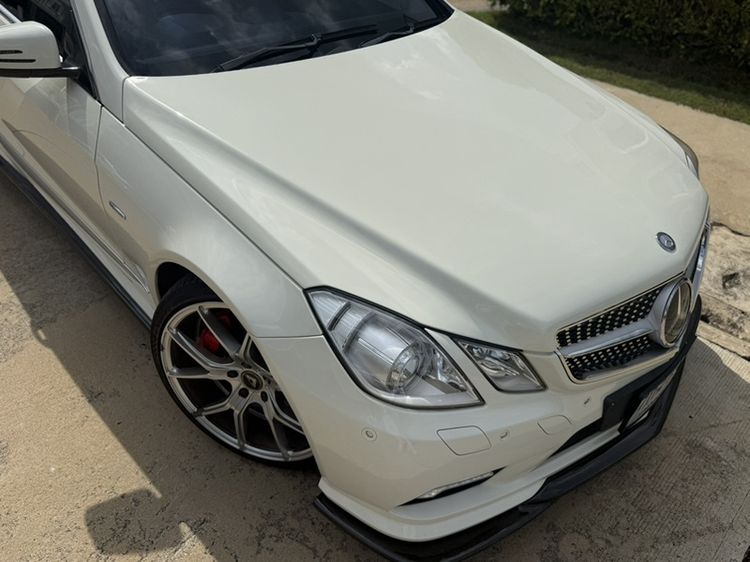 Mercedes-Benz E-Class 2011 E200 CGI Sedan เบนซิน ไม่ติดแก๊ส เกียร์อัตโนมัติ ขาว รูปที่ 2